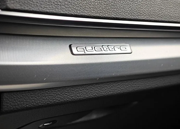 Zunanja slika - Audi Q5 - 40 TDI quattro S tronic Sport 140kW - SLO - LED - 20