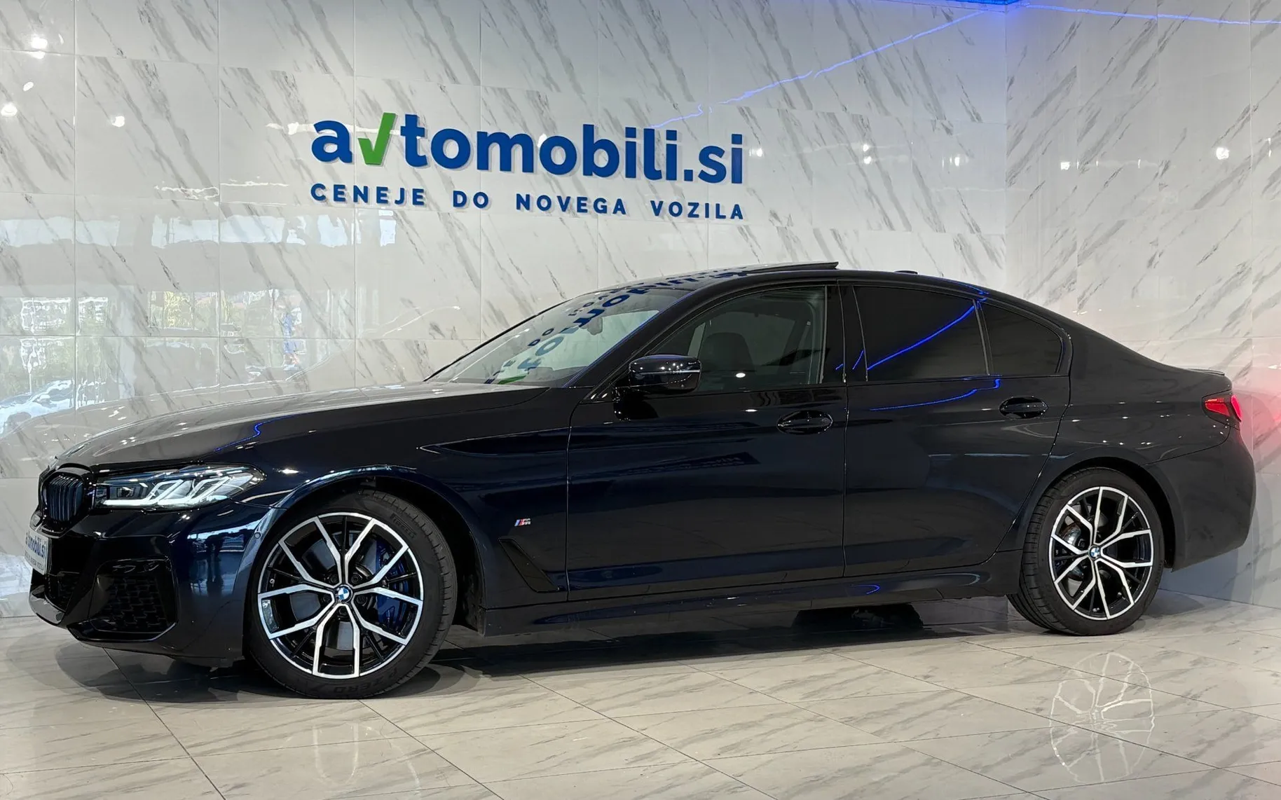 Zunanja slika - BMW serija 5: - 540d|xD|M|Pano|SoftC|360K|HUD|Bowers|Parfum|Memo - 2