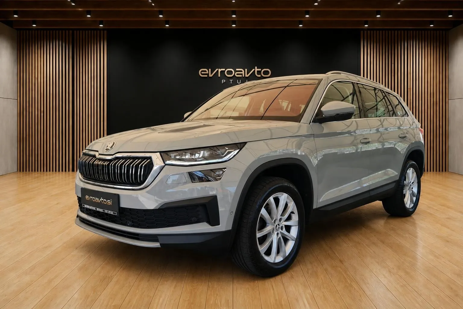 Zunanja slika - Škoda Kodiaq - 2.0 TDI Style DSG•Aktivni tempomat•Matrix - 2