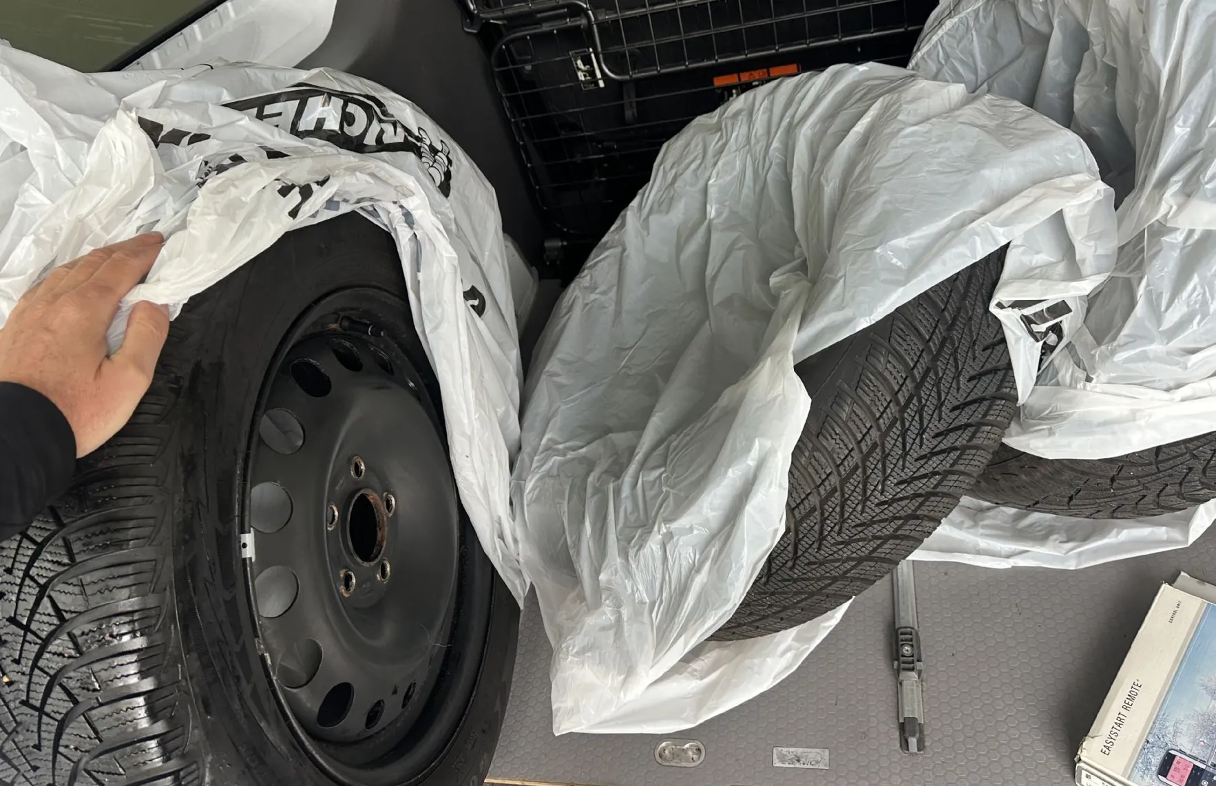Zunanja slika - Ford Tourneo Connect - L2 Autm.88kW.NEMŠKI+4 GUME.KAMERA.GRE.SED.KLJUKA - 19