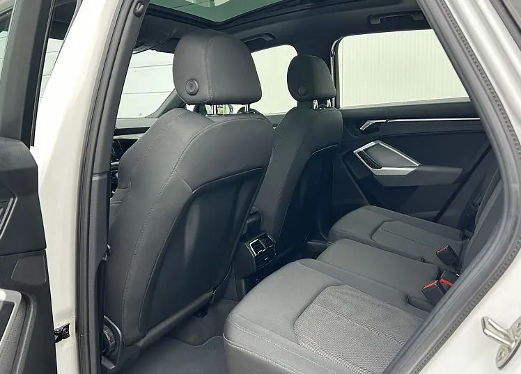 Zunanja slika - Audi Q3 - 35 TDI-S LINE-MATRIX-PANORAMA-ACC-VIRTUAL - 10