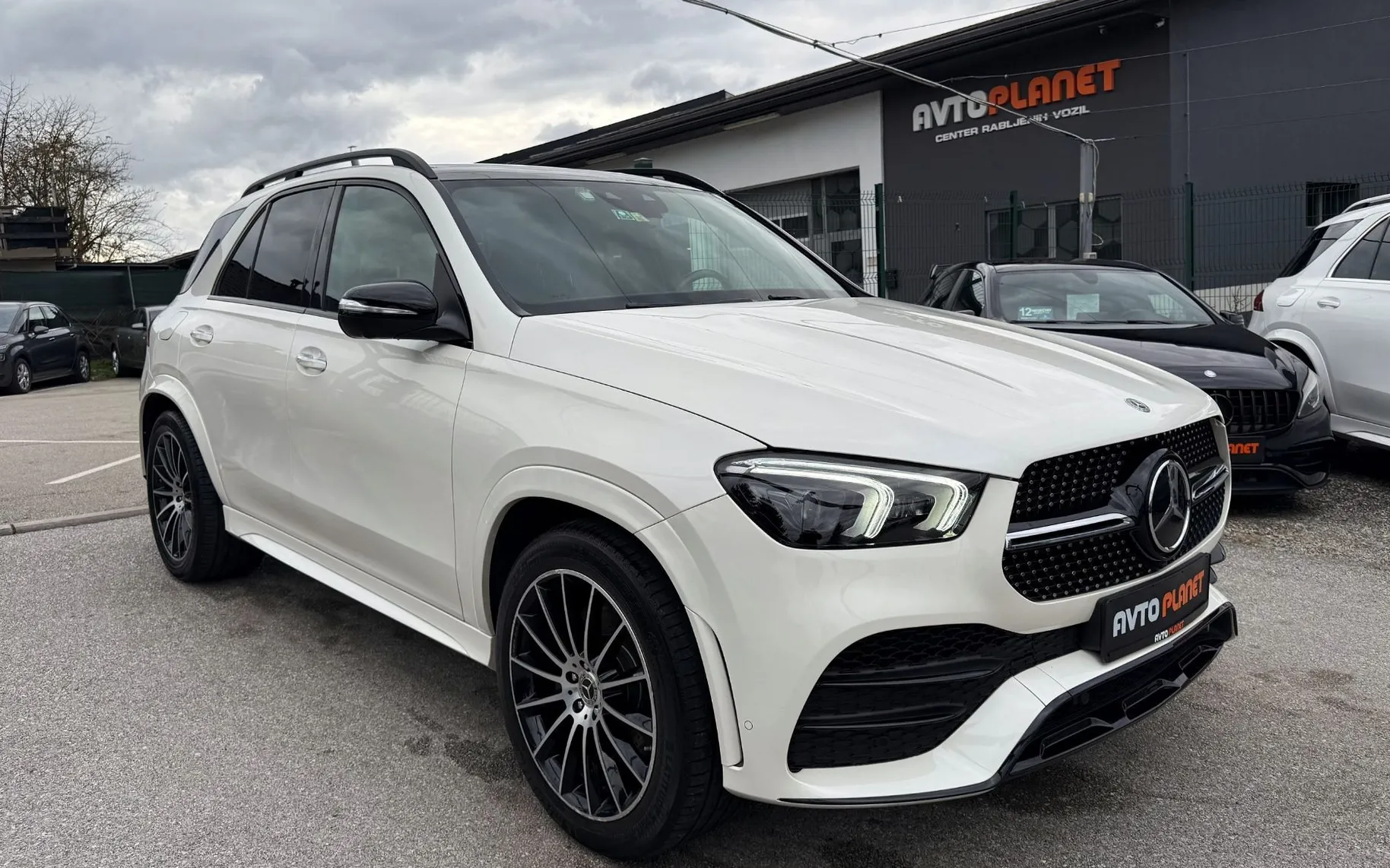 Zunanja slika - Mercedes-Benz GLE-Razred - GLE 350 d 4MATIC AMG LiNE AIRMATIC LED ACC 360K 21 - 4