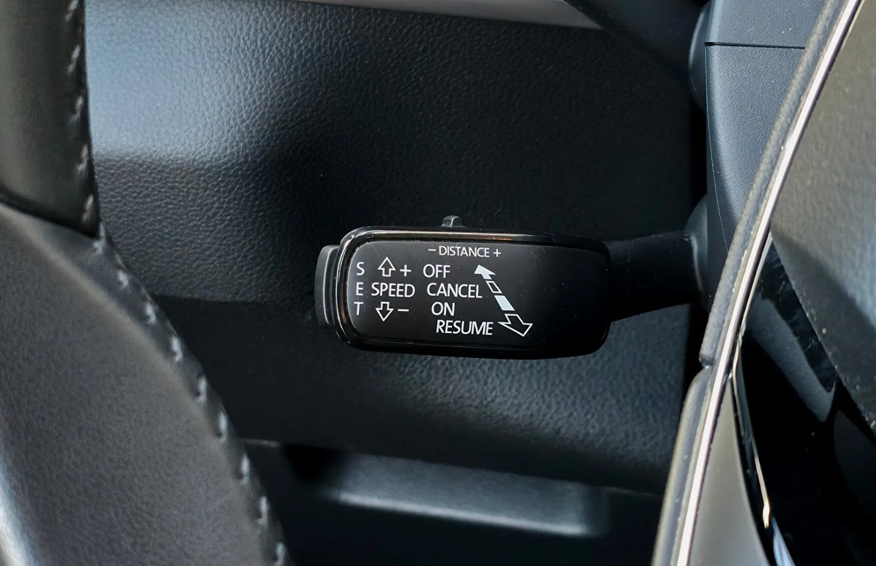 Zunanja slika - Škoda Karoq - 1.5TSI Selection DSG•ACC•KAMERA•LANE•KEYLESS•17C - 11