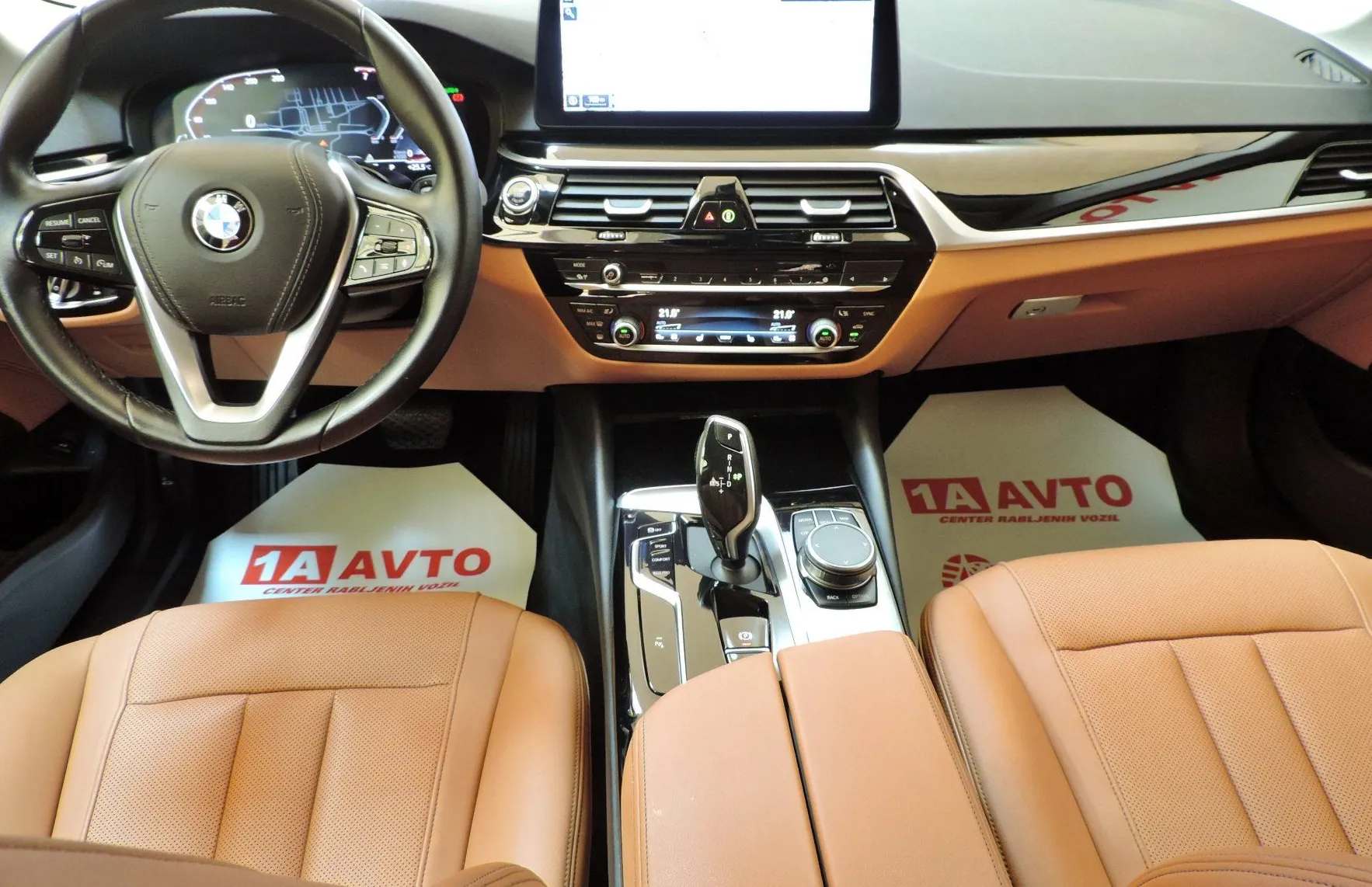 Zunanja slika - BMW Serija 5 - Touring: 520i Avt. USNJE-KAMERA-LED-MRTVI KOT… - 13
