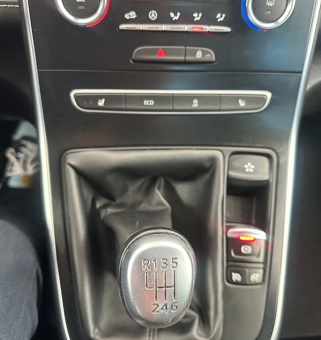 Zunanja slika - Renault Grand Scenic - Blue dCi 120 Intens.KAMERA.NAVI.USNJE.KLJUKA.7SEDE - 5