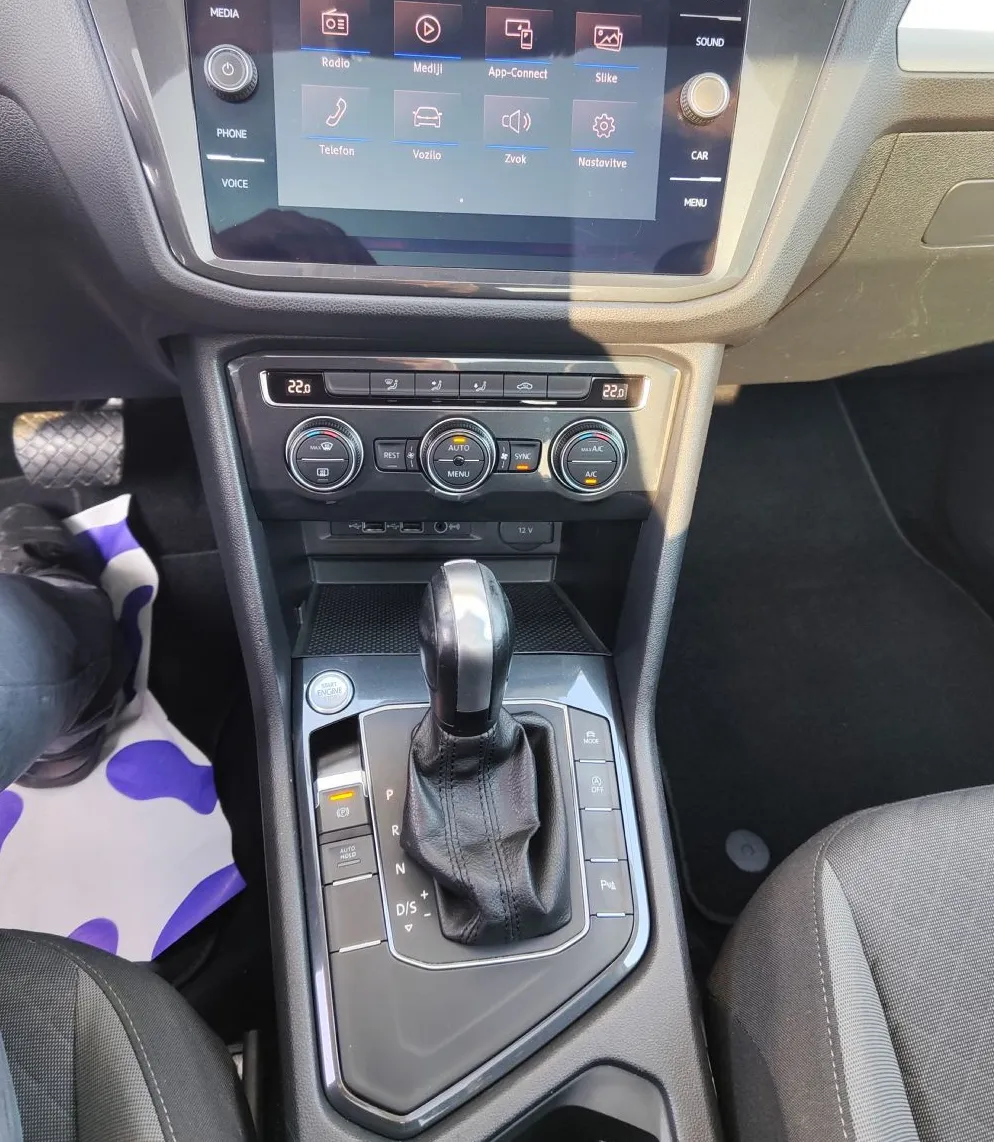 Zunanja slika - Volkswagen Tiguan - 2.0 TDI SCR BMT R-Line Edit. 110kW - 19
