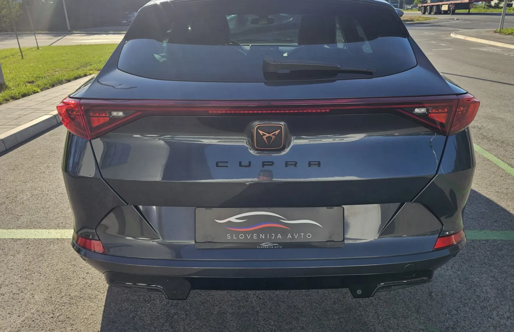 Zunanja slika - Cupra Formentor - 2.0 TDI|fuLED|ACC|kamera|NAVI|ASSIS|ALU|delUSNJE - 31