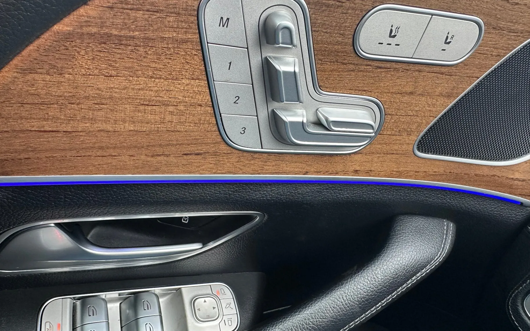 Zunanja slika - Mercedes-Benz GLE-Razred - GLE 350 de 4MATIC.NEMŠKI.USNJE.KAMERA.LED.NAVINAV - 10