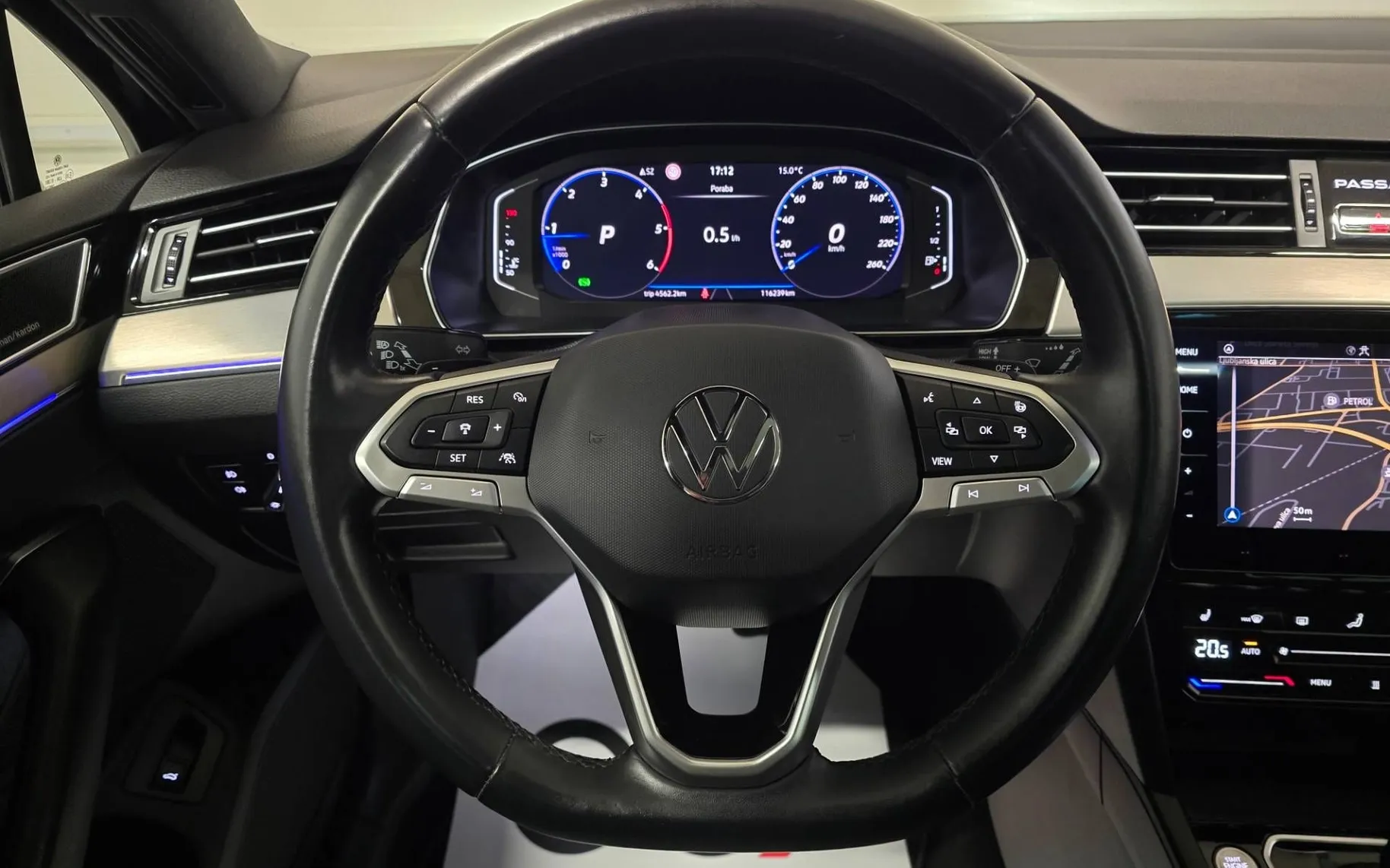Notranja slika - Volkswagen Passat Variant - 2.0 TDI Business DSG - Matrix.360kam.HarmanK.pano - 13