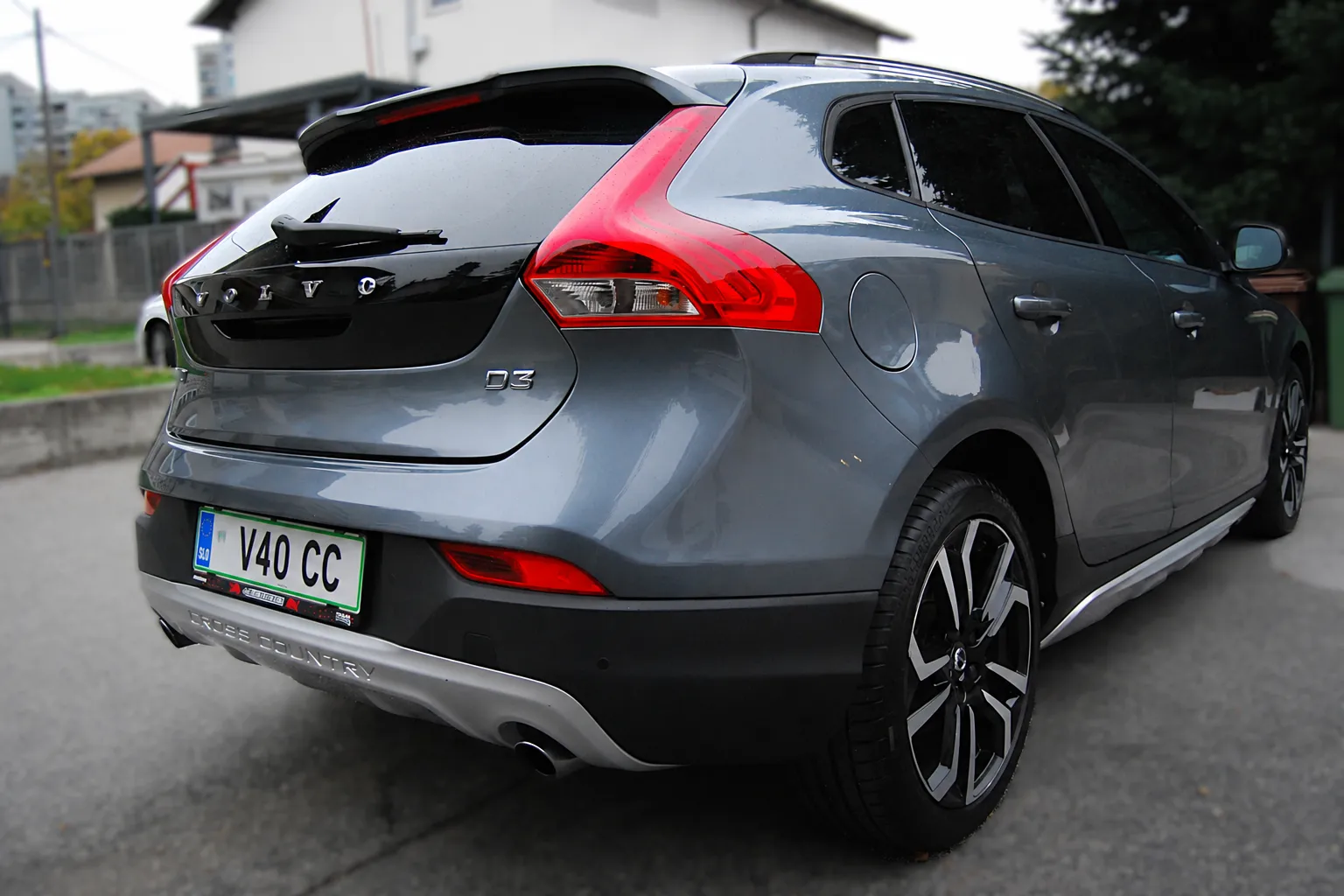 Zunanja slika - Volvo V40 - Cross Country D3 Geartronic Momentum  - Översta Edition - 2