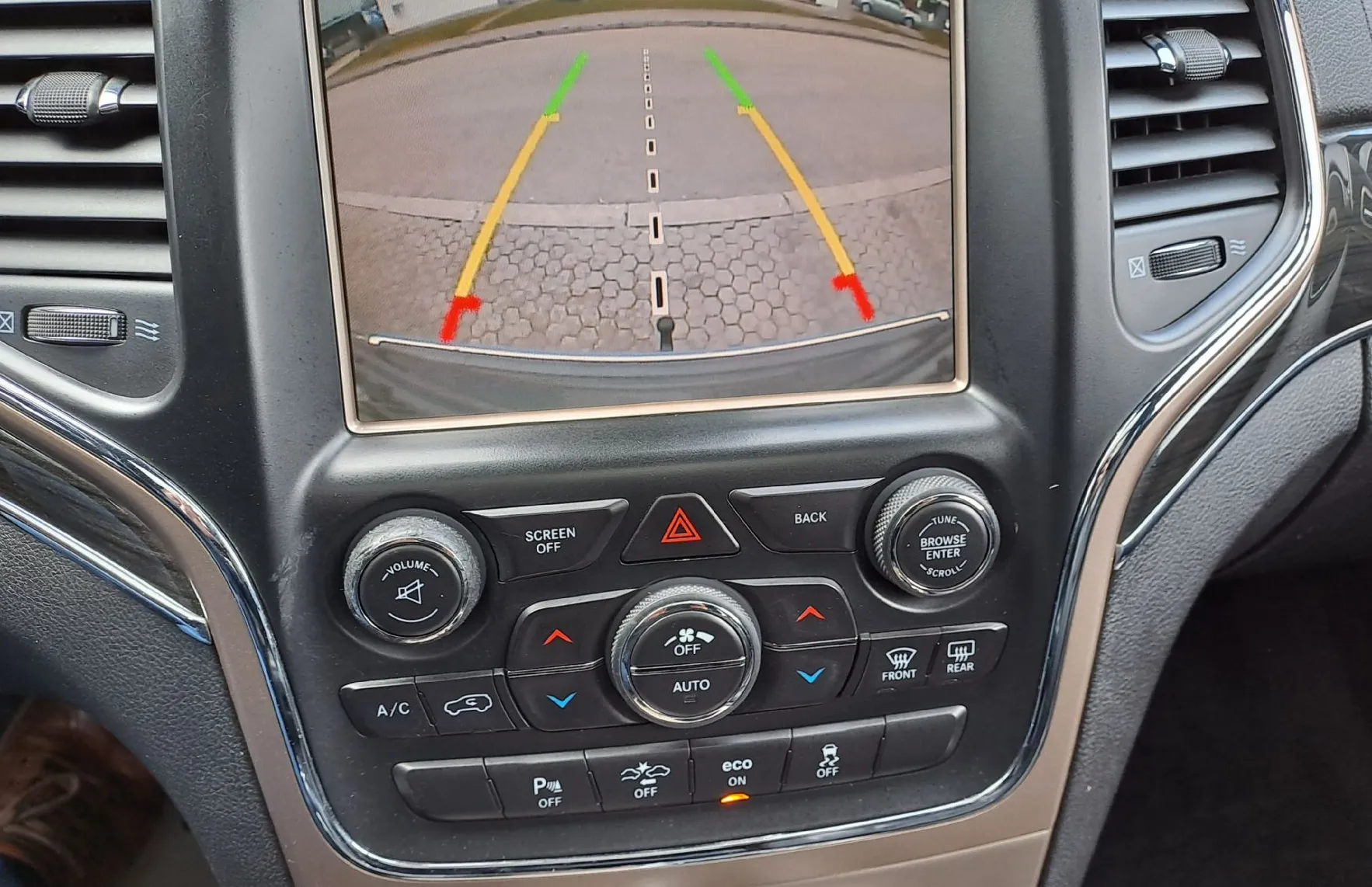 Zunanja slika - Jeep Grand Cherokee - 3.0 V6 Multijet II 250 Overland - 10