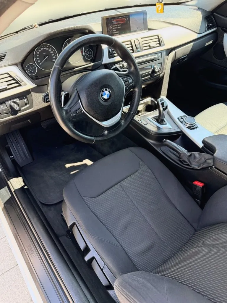 Notranja slika - BMW serija 4 Coupe: - 420d xDrive-MODEL 2015-ODLIČEN-KOT NOV-PERLA BEL - 7