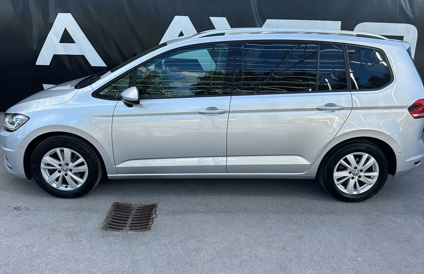Zunanja slika - Volkswagen Touran - 1.5 TSI BMT Family DSG-LED-KAMERA-ALU... - 4