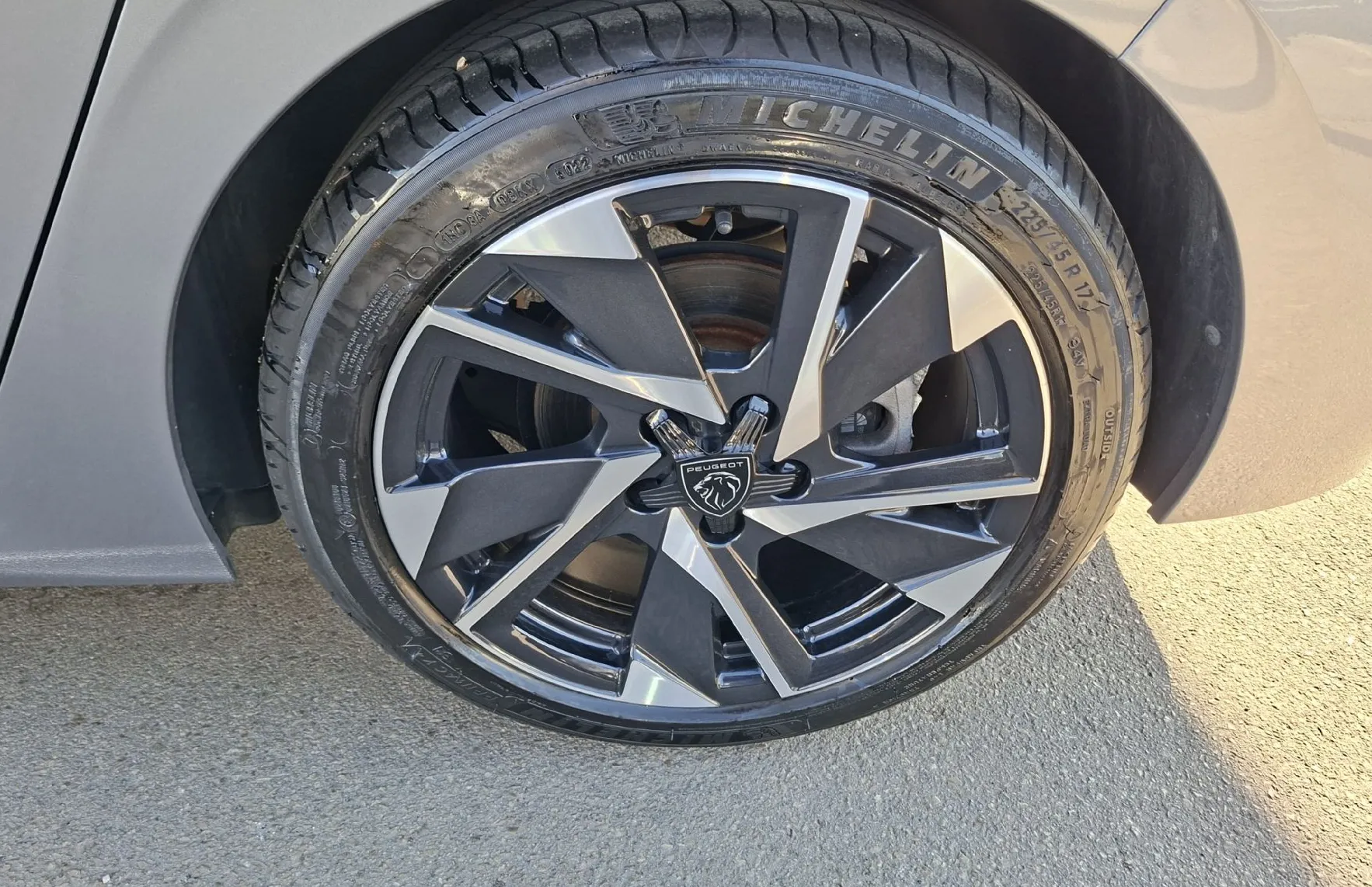 Zunanja slika - Peugeot 308 - 1.2 PureTech 130 STT Allure Pack - 10