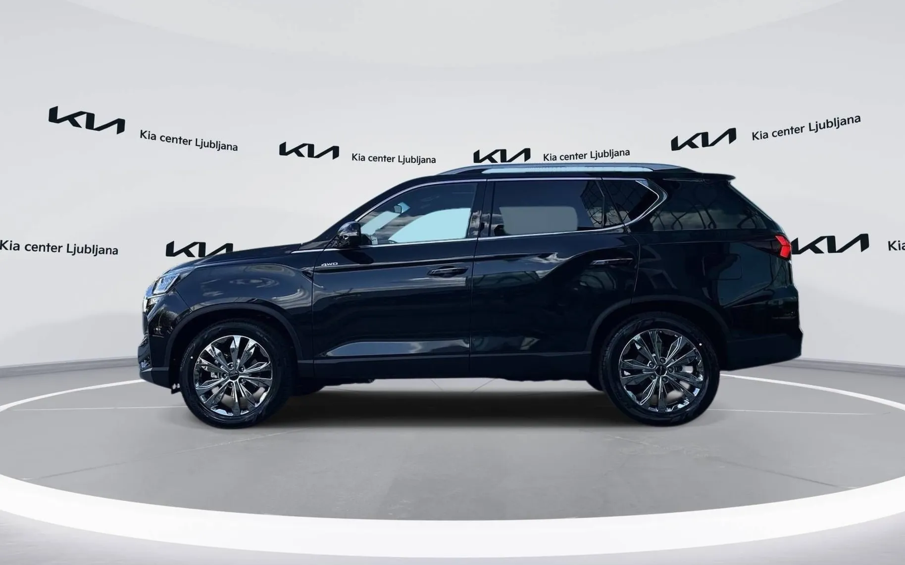 Notranja slika - KG Mobility Rexton - 2.2 XDI LIMITED EXCL.PANO. 20 .4x4 A T - 8