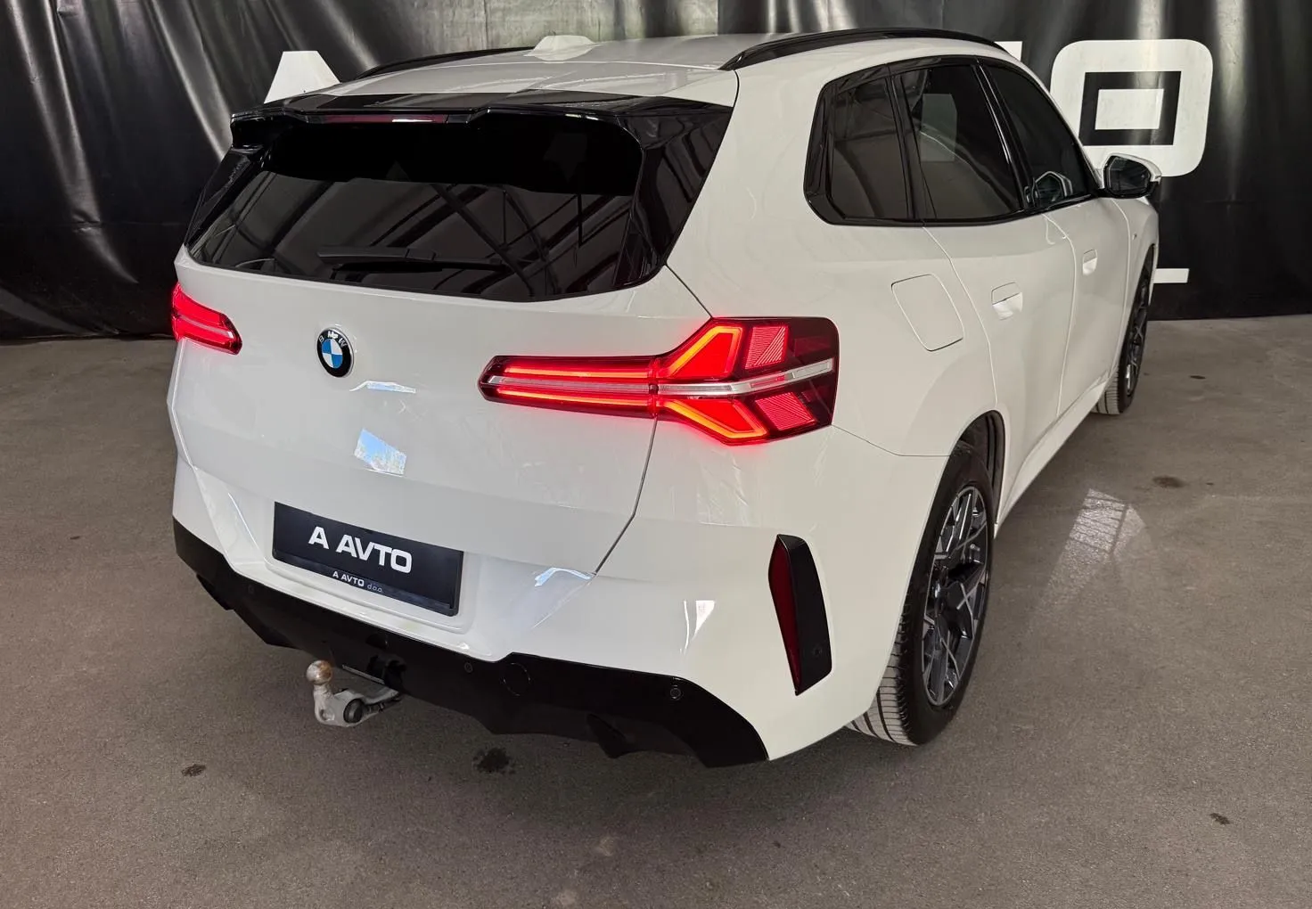 Zunanja slika - BMW X3 - serija : xDrive20d Avt. MSPORT-KAM360-VK-HUD-F.ASSIS.-LED.. - 6