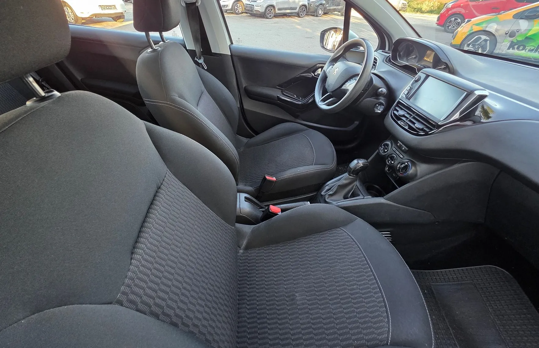 Zunanja slika - Peugeot 208 - 1.2 PURETECH 82 ZASLON-KLIMA-SLOVENSKI-1.LASTNIK - 11