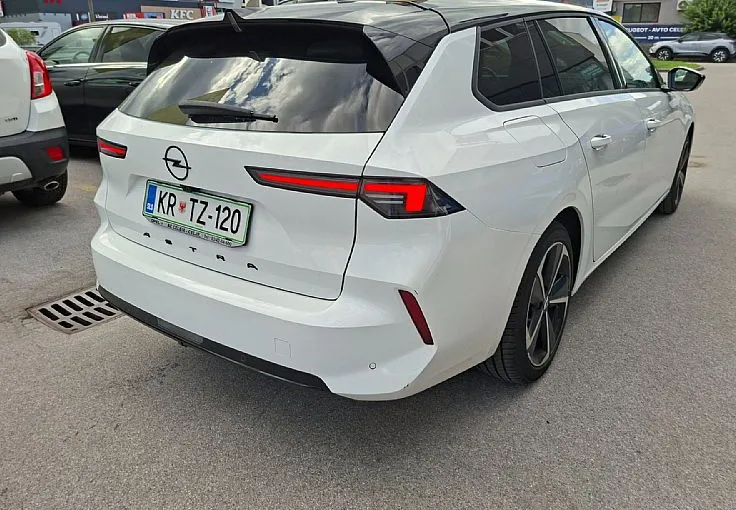 Zunanja slika - Opel Astra - Sports Tourer 1.2 Turbo GS Avt. 130KM - 4