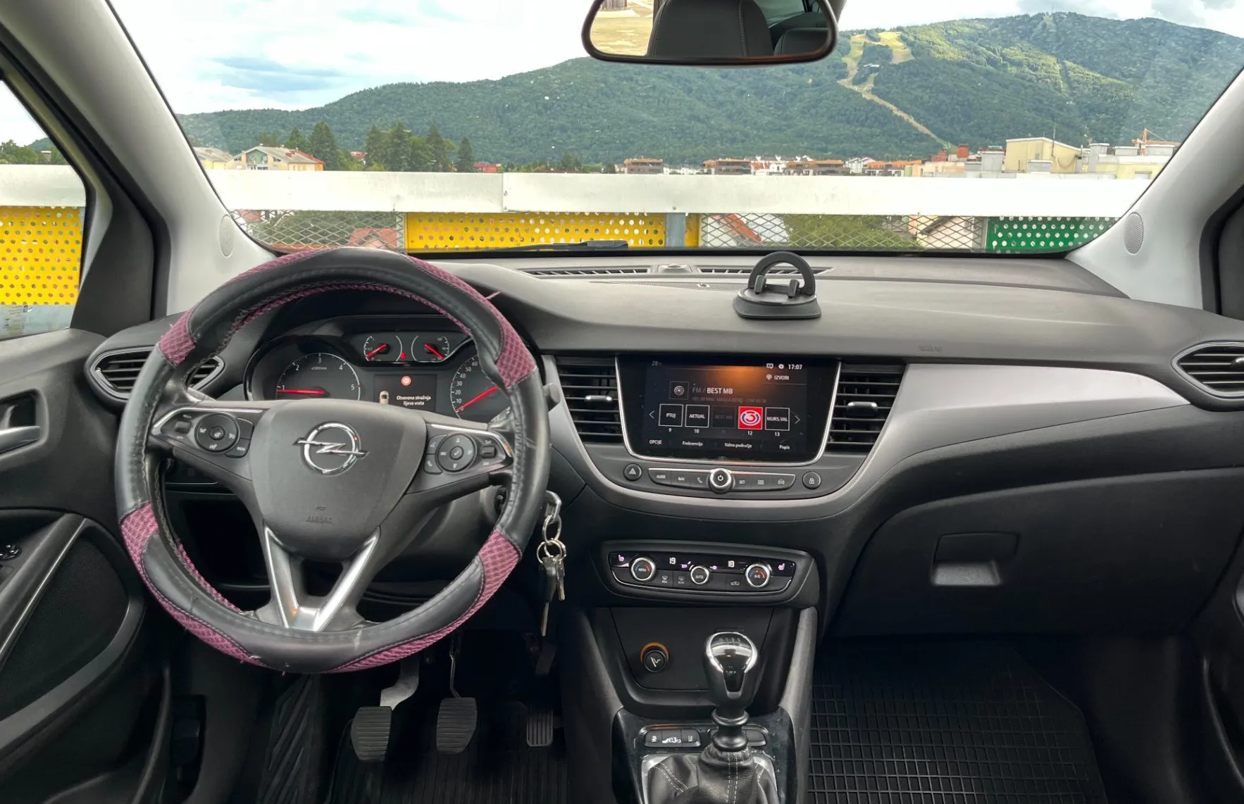 Zunanja slika - Opel Crossland X - NAVI.2XPDC.OGR.SEDEŽ IN VOLAN.TEMPOMAT - 10
