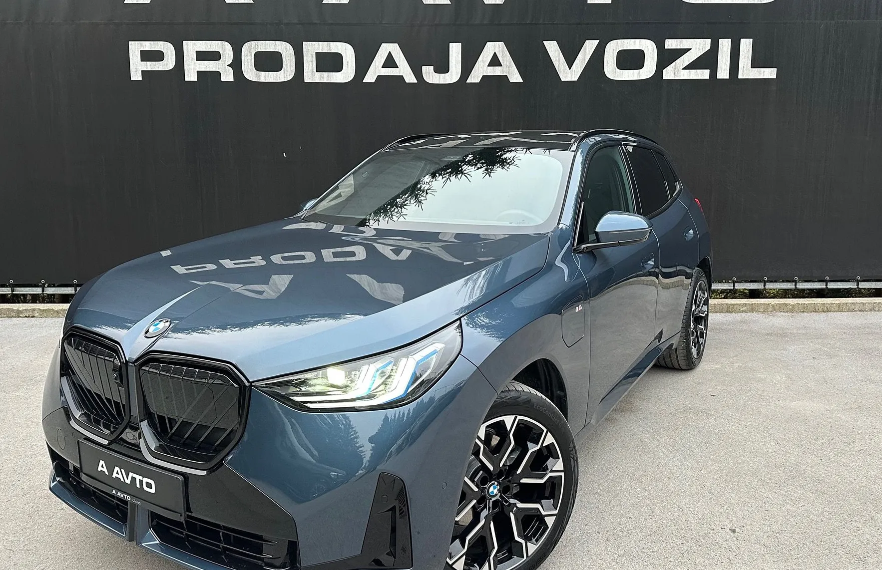 Zunanja slika - BMW X3 - serija :  30e xDrive  AT -HARMAN-PANORAMA-KAM360-20COL... - 1