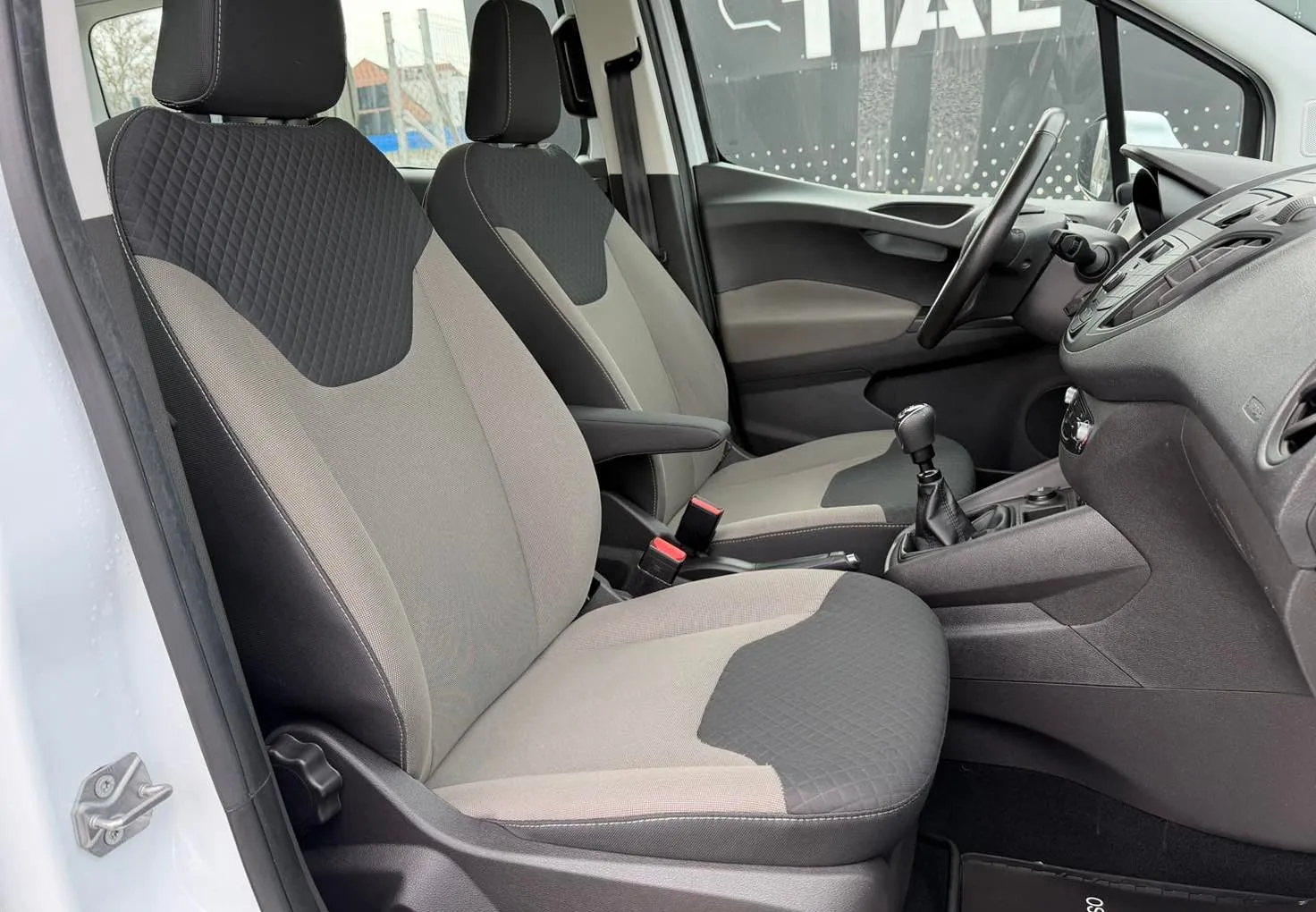 Zunanja slika - Ford Tourneo - Courier 1.5 TDCI 2X DRSNA-KLIMA-VEC VOZIL-6PRESTAV-SLO - 14