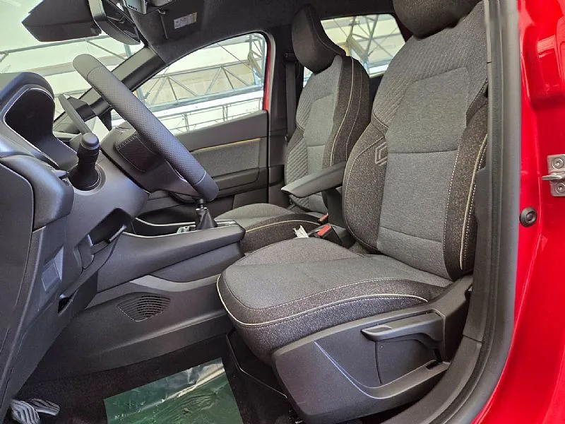Zunanja slika - Renault Captur - TCe 115 Techno + VZDOLŽNI STREŠNI NOSILCI - 11