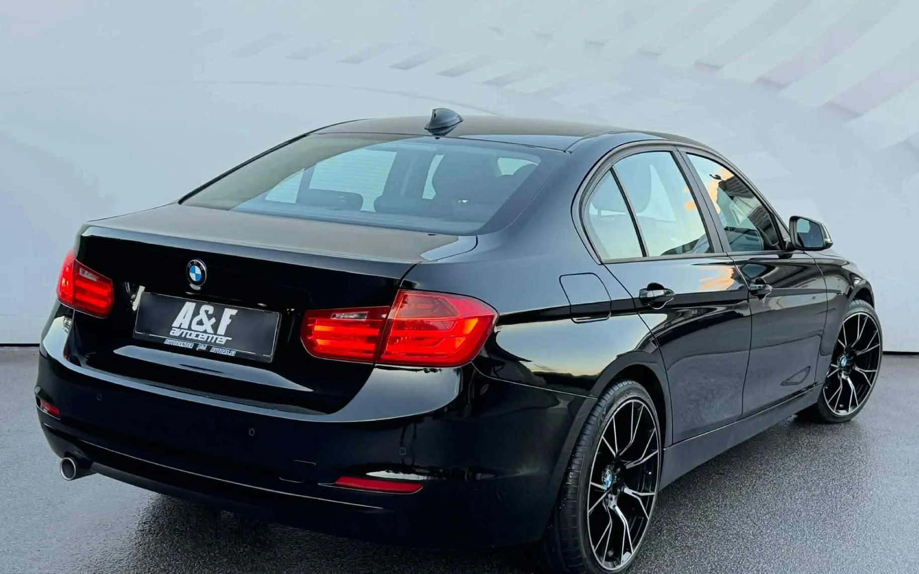 Zunanja slika - BMW Serija 3 - : 316d-169.000km-BI XENON-LIZING ZA TUJCE-ODLIČEN- - 4