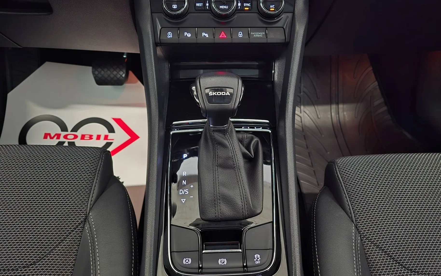 Notranja slika - Škoda Kodiaq - 2.0 TDI Style DSG- Matrix.virtual.kamera.asistence - 15