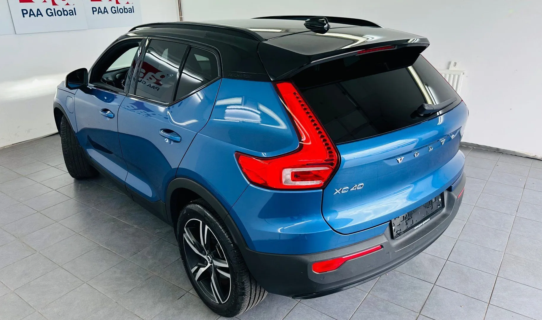 Zunanja slika - Volvo XC40 - T5 Recharge Twin Engine R-Design Avt.KAMERA.LED - 12