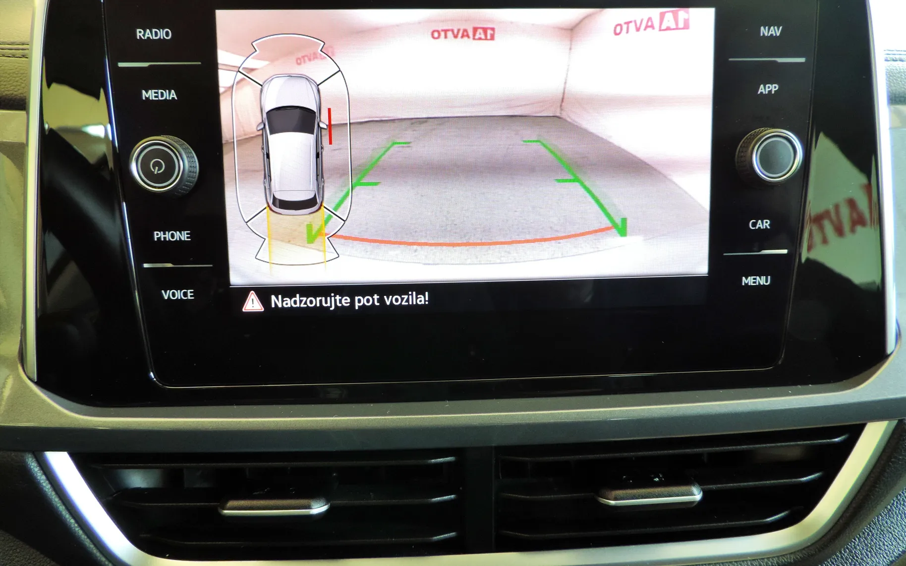 Zunanja slika - Volkswagen T-Roc - 1.5 TSI BMT Style DSG ACC-LED-KAMERA - 17