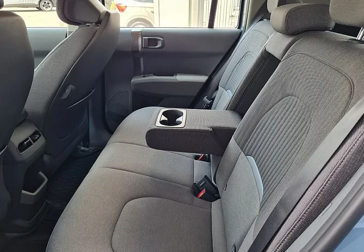 Zunanja slika - KIA EV3 - 58.3 kWh baterija. 150 kW Star - 10