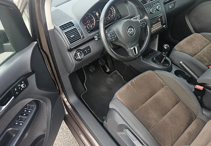 Zunanja slika - Volkswagen Touran - °HIGHLINE°  2.0 TDI 150ks  °XENON° °PANORAMA° - 7