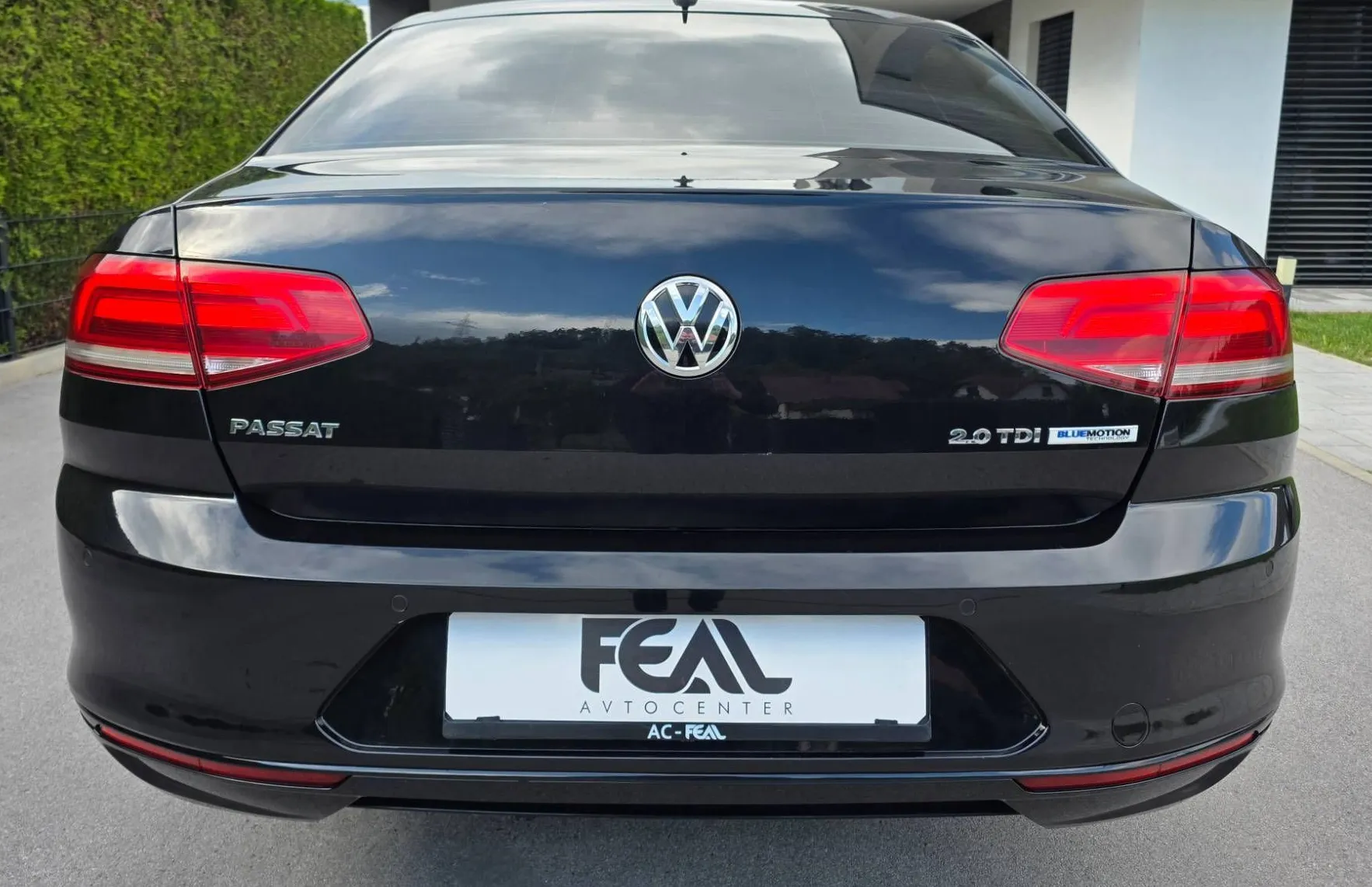 Zunanja slika - VW Passat - 2.0 TDI-AVT-VIRTUAL-LED-XENON-ACC-KAMERA-NAVI-PDC- - 8