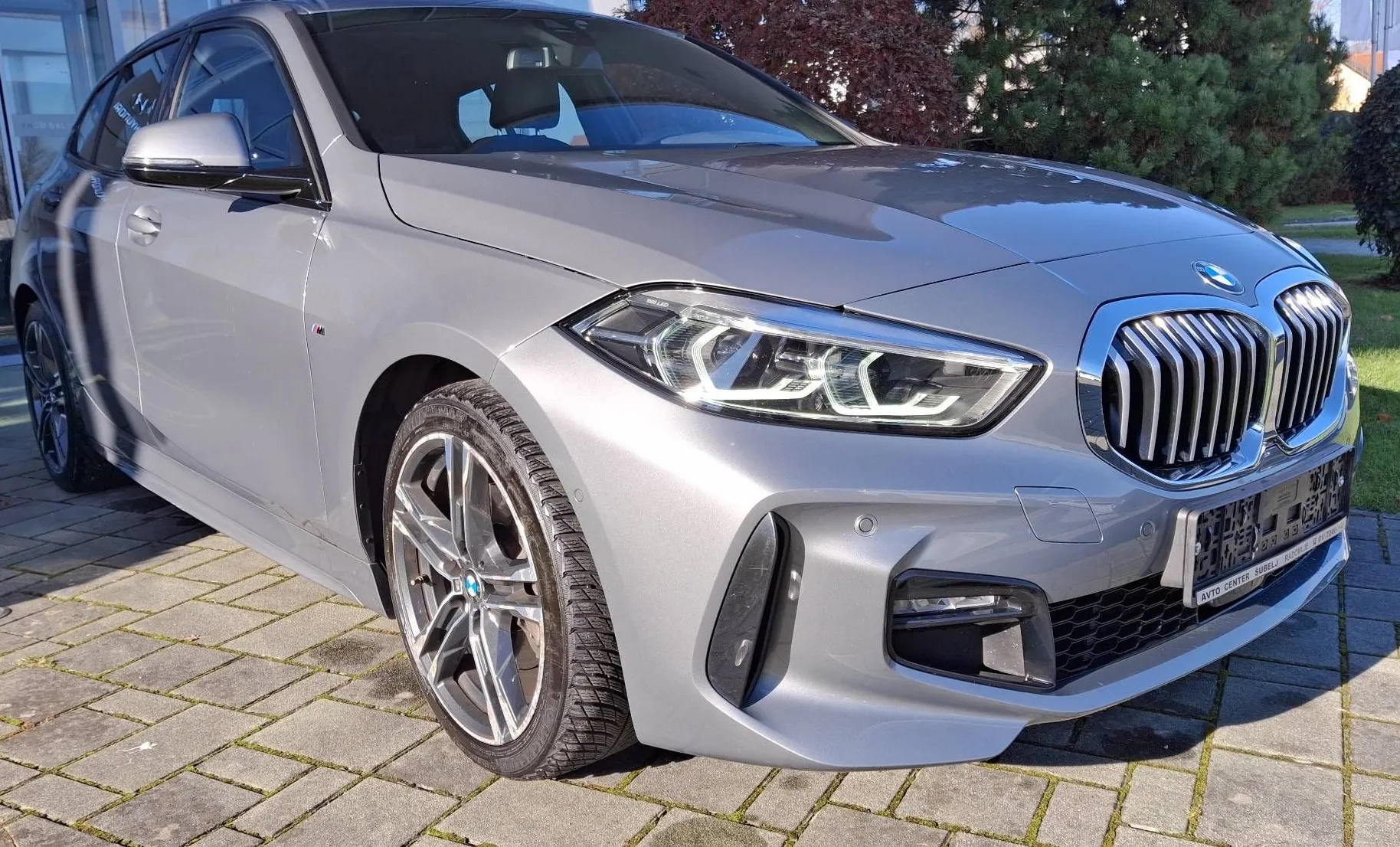 Zunanja slika - BMW Serija 1 - : 118iA 136ch M Sport DKG7 DECEMBRSKA AKCIJA - 3