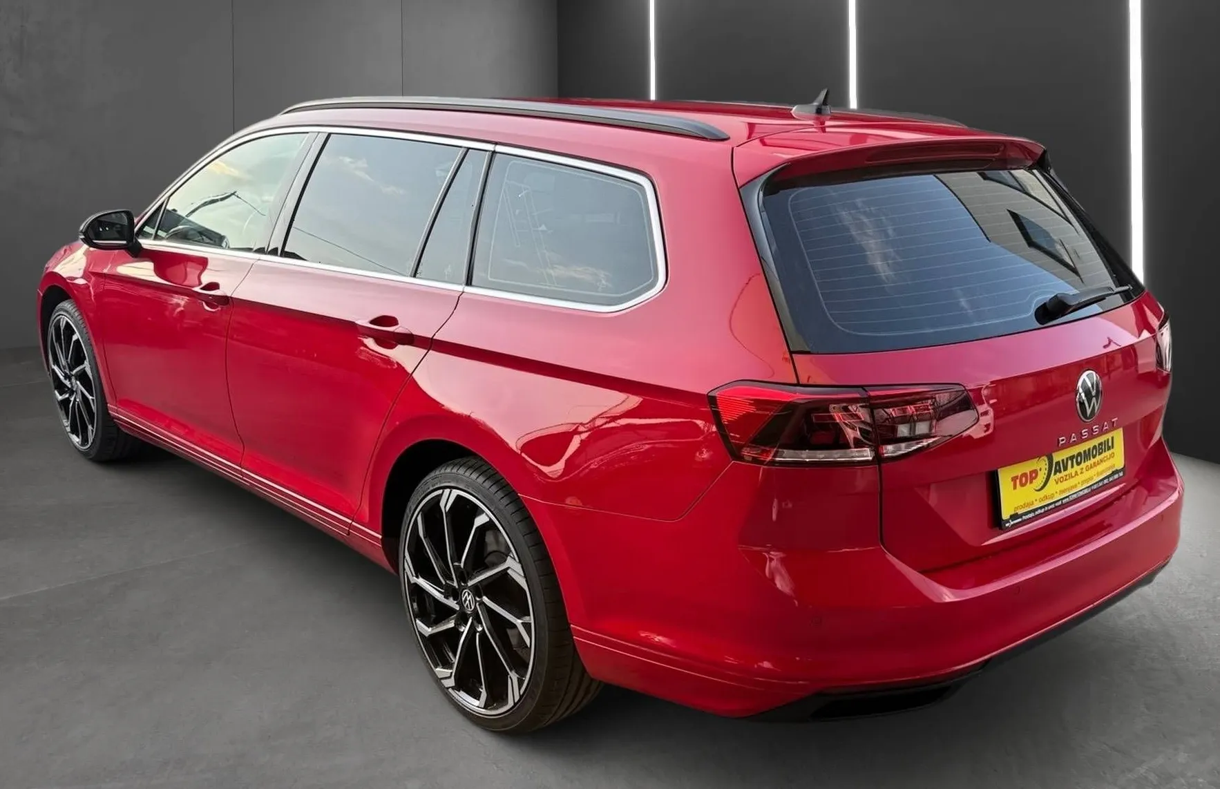 Zunanja slika - VW Passat - Variant 2.0 TDI AUT KEYLESS KAMERA RADAR VIRTUAL NAVI - 5