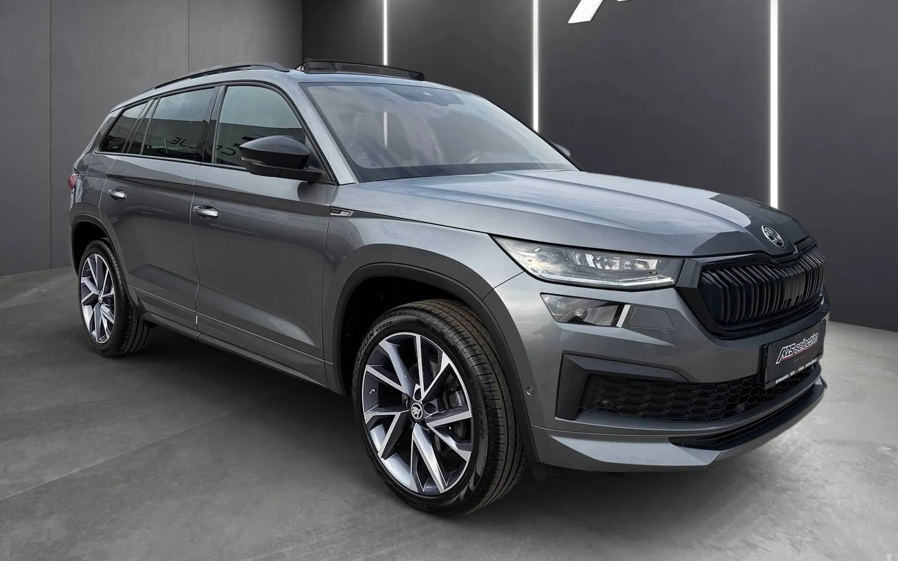 Zunanja slika - Škoda Kodiaq - Sportline 2.0 TDI 110kW DSG-Panorama-Matrix-Usnje - 2