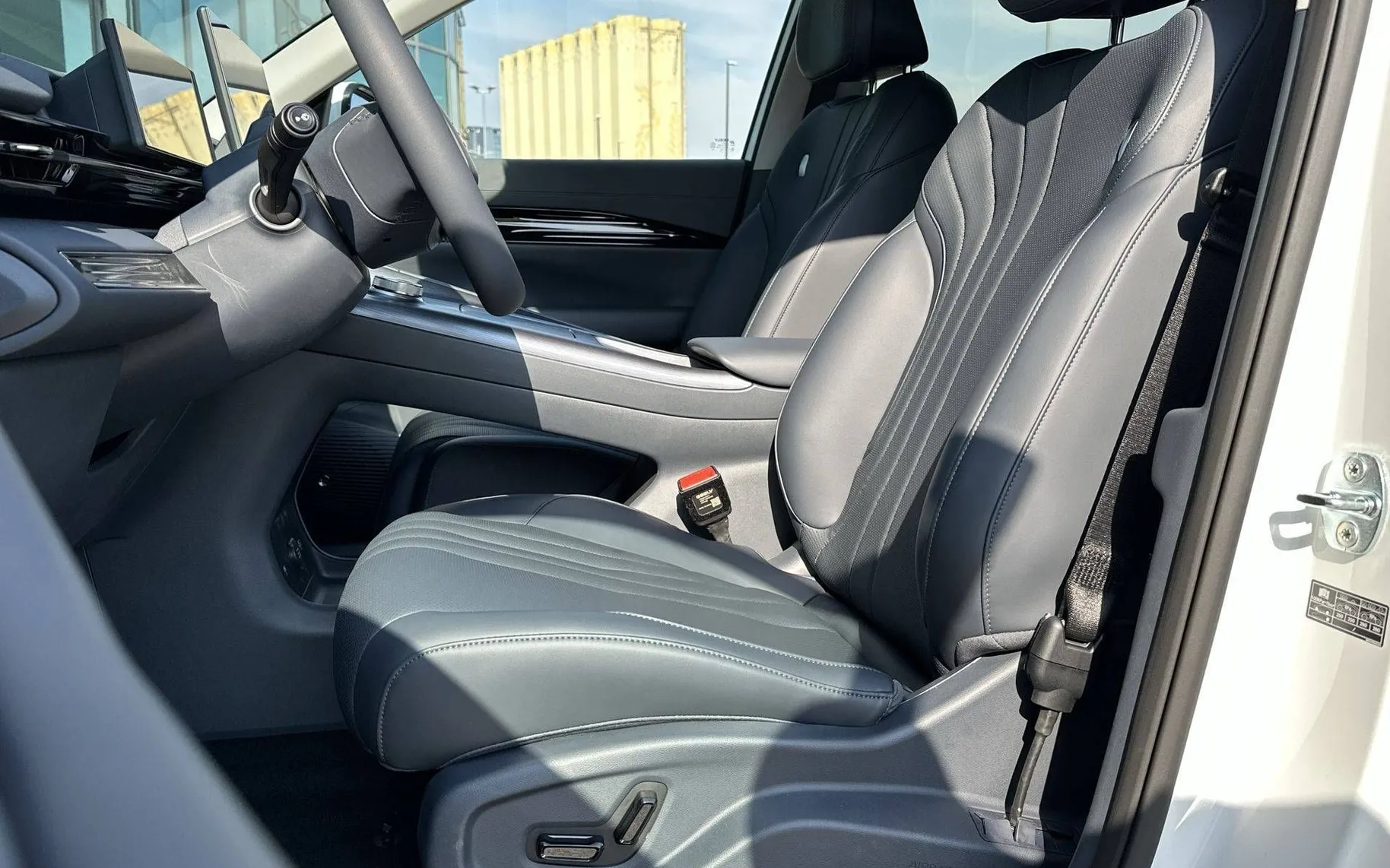 Notranja slika - Geely EX5 - MAX - 10