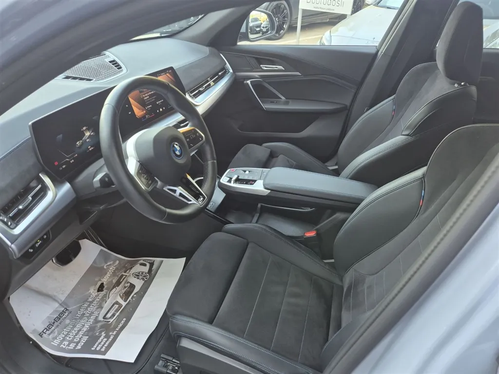 Zunanja slika - BMW iX - 2 eDrive20 - 5