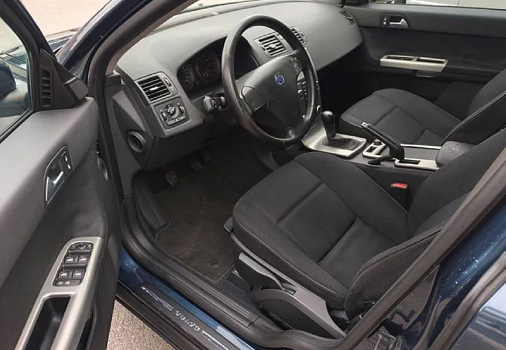 Zunanja slika - Volvo V50 - 1.6 D DRIVe ZELO LEPO OHRANJEN 245110 KM VSE BP - 6