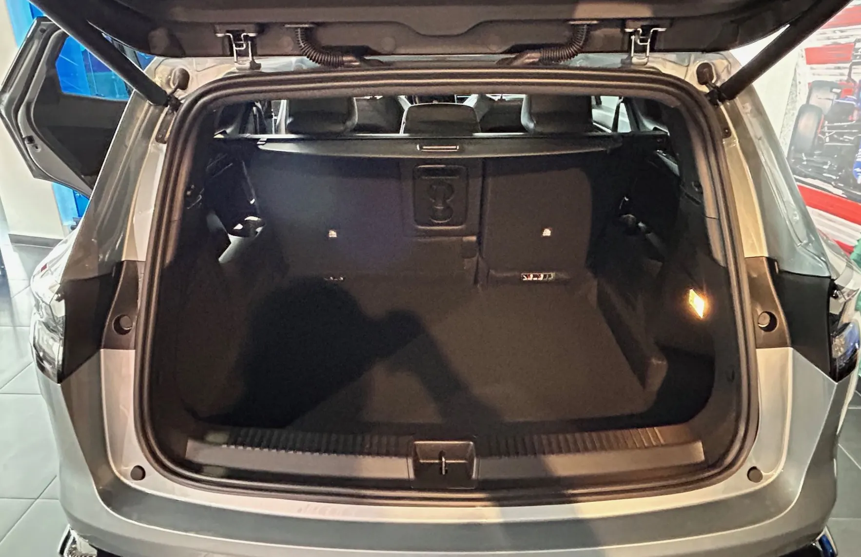 Zunanja slika - Renault Espace - Esprit Alpine E-Tech hybrid 200 - 9