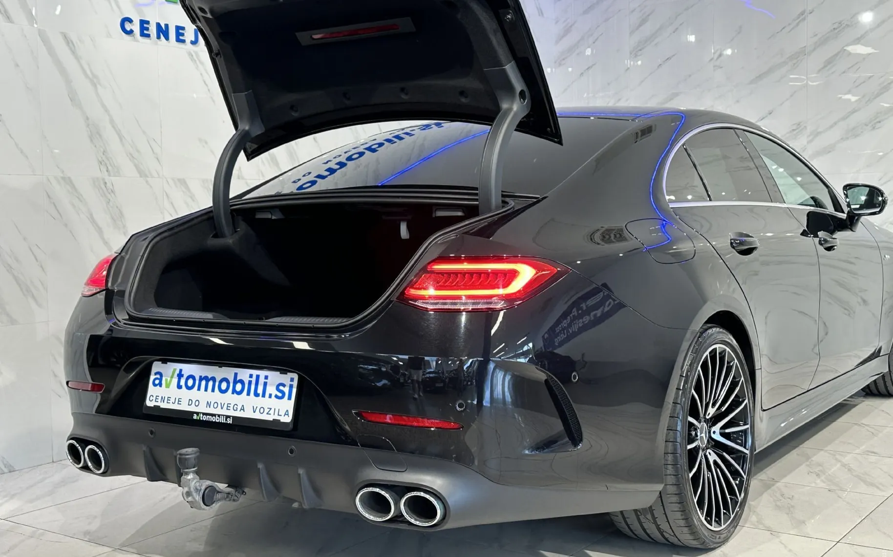 Notranja slika - Mercedes-Benz CLS-Razred - AMG 53 4MATIC+ |Zračno|360K|Kljuka|Burm|Memory|R.. - 7