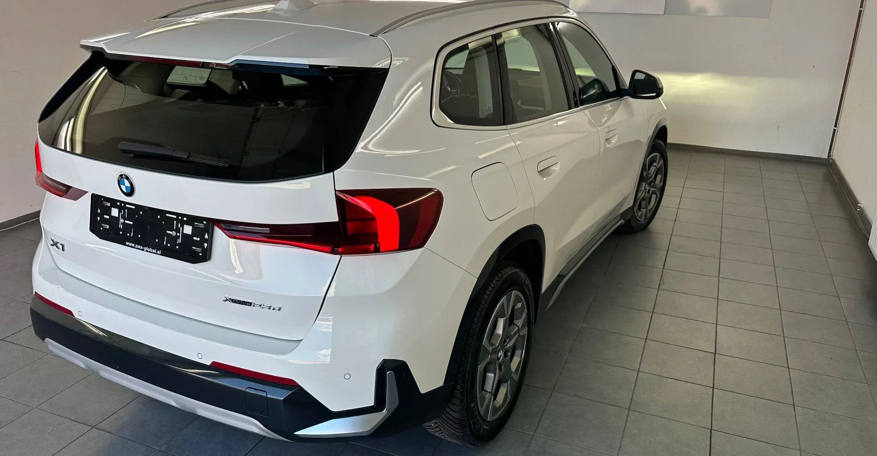 Zunanja slika - BMW X1 - serija : xDrive23d xLine Avt.KAMERA.NAVI.USNJE.4X4.ACC.TOP - 11