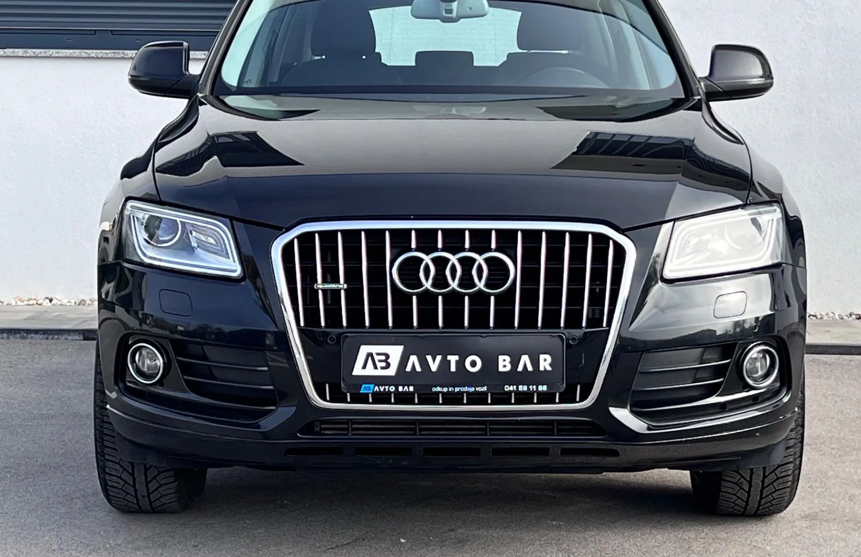 Zunanja slika - Audi Q5 - 2.0 TDI+Q+SLO+1.LAST+NAVI+XENON+ - 2