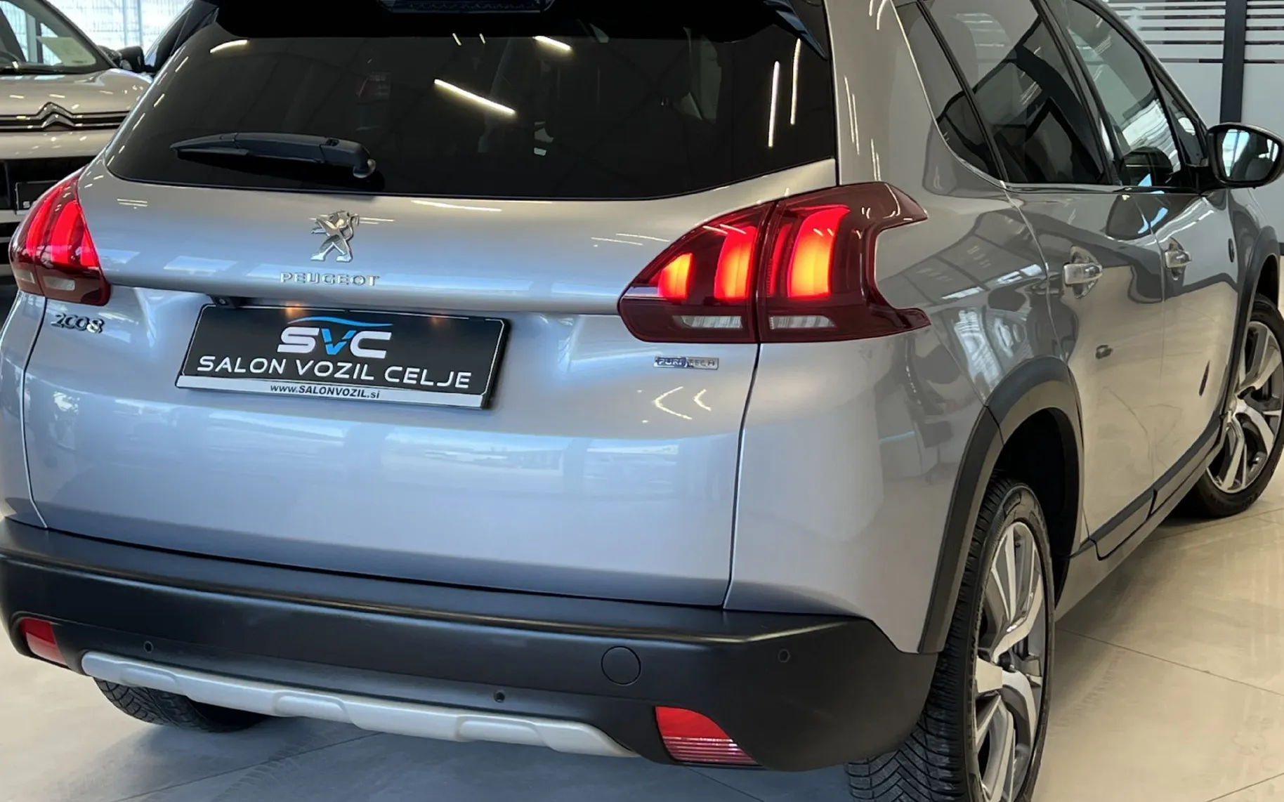 Zunanja slika - Peugeot 2008 - 1.2-110KM-VELIK SERVIS-CROSSWAY-JAMSTVO-OBROK 90€ - 4