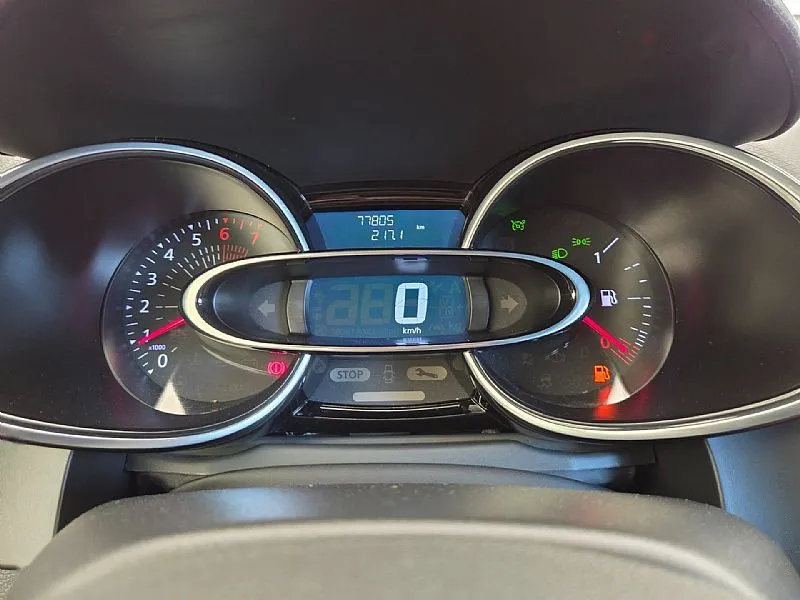 Zunanja slika - Renault Clio - 0.9 TCe PDC Avt. Klima Redno Servisiran - 17