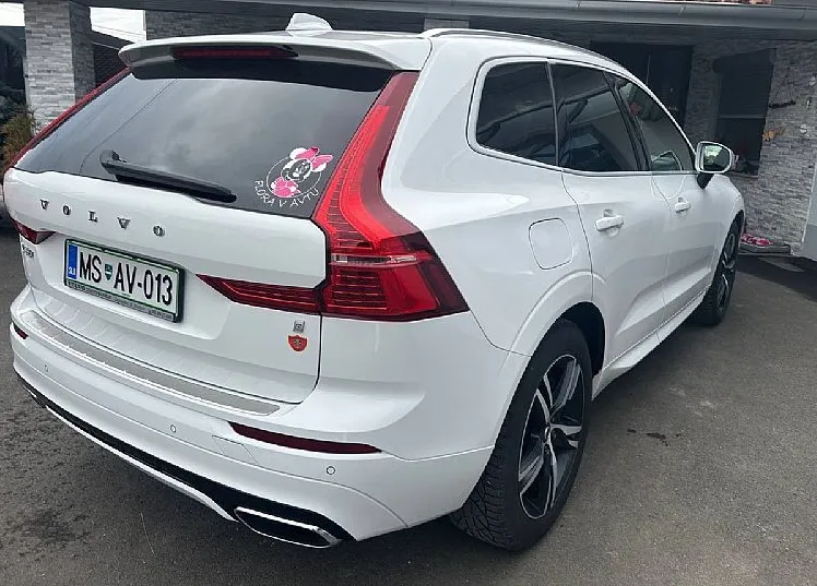 Zunanja slika - Volvo XC60 - D5 AWD R-Design - 4