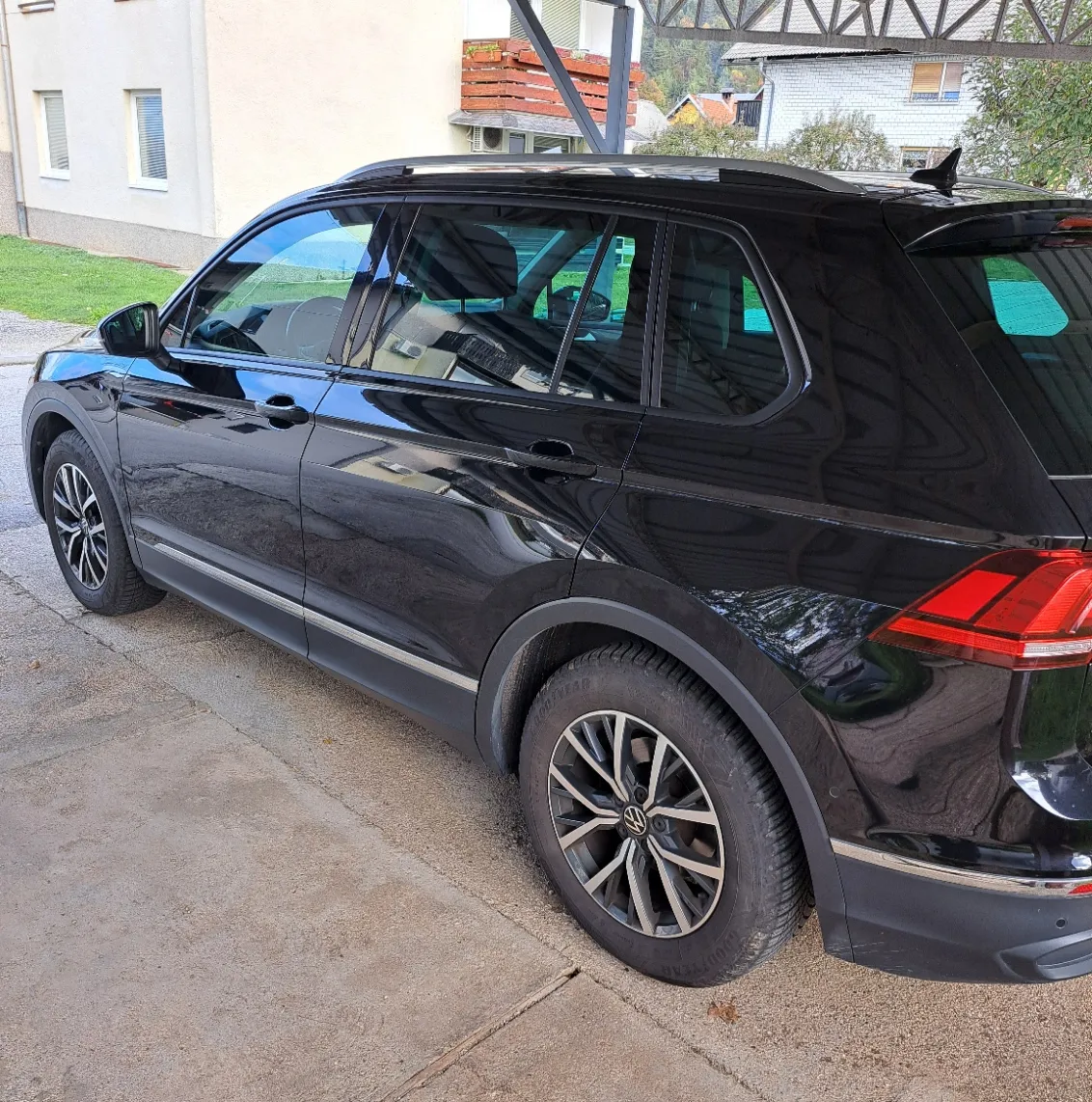 Zunanja slika - Volkswagen Tiguan - 2,0 TDI BMT Life DSG - 4