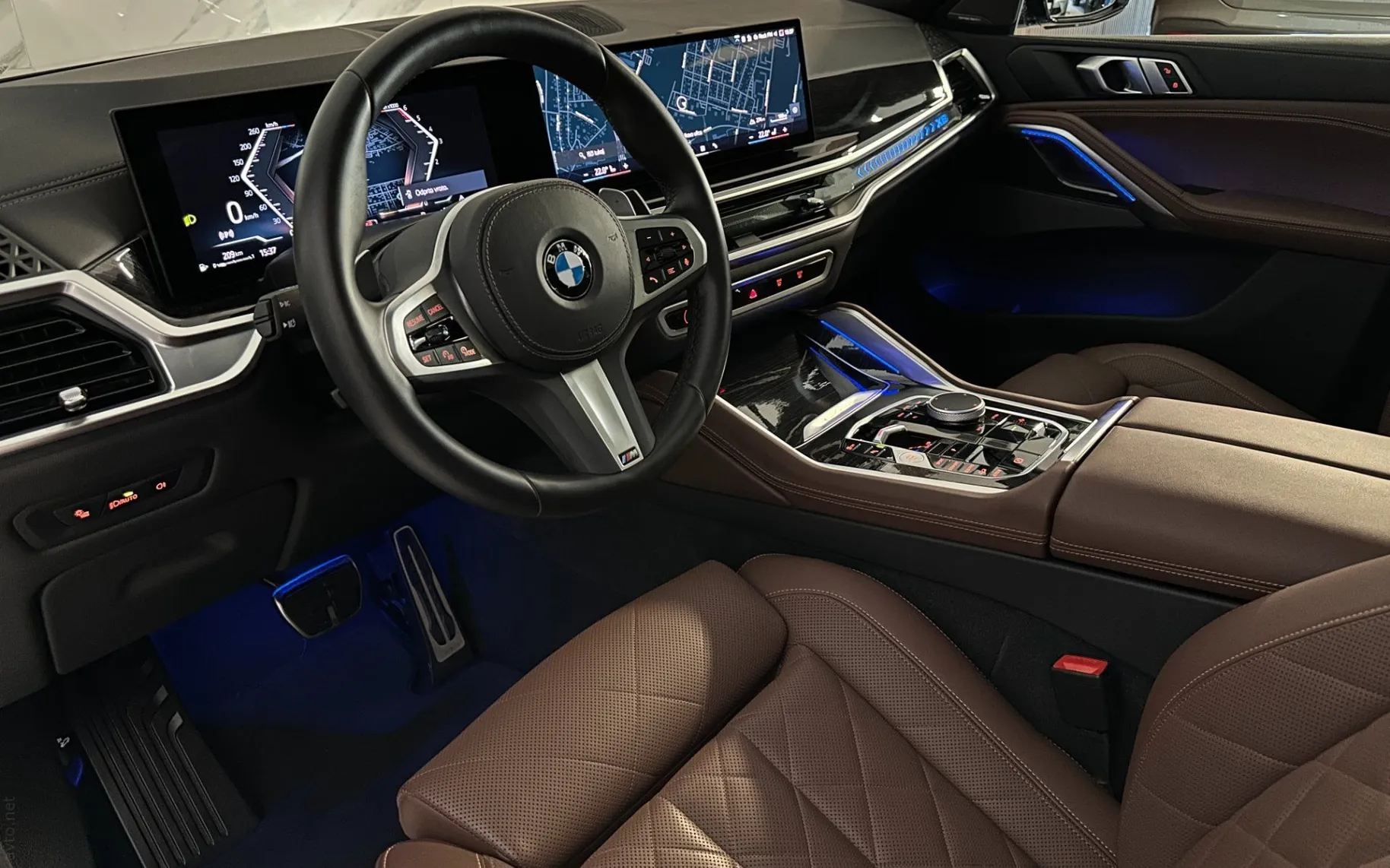 Notranja slika - BMW serija X6: - xD30d|M-Pro|Pano|SoftC|R22|Kljuka|Zračno|Harman| - 8