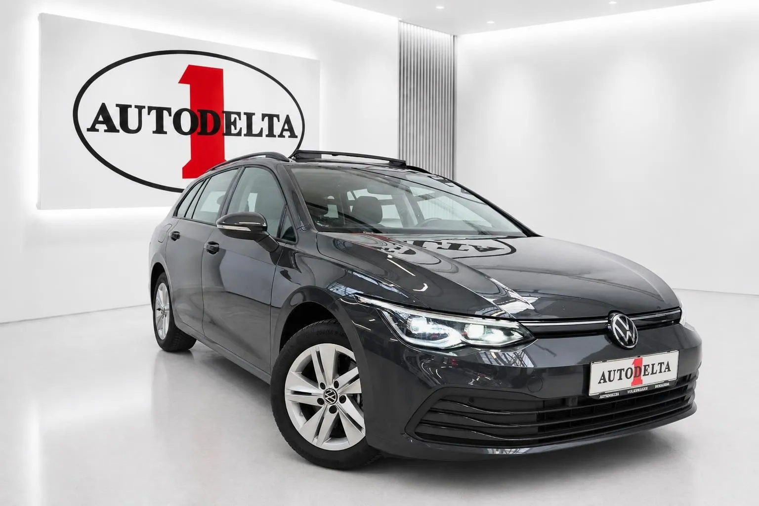 Zunanja slika - Volkswagen Golf Variant - 2.0 TDI Life DSG 110 150 - 2