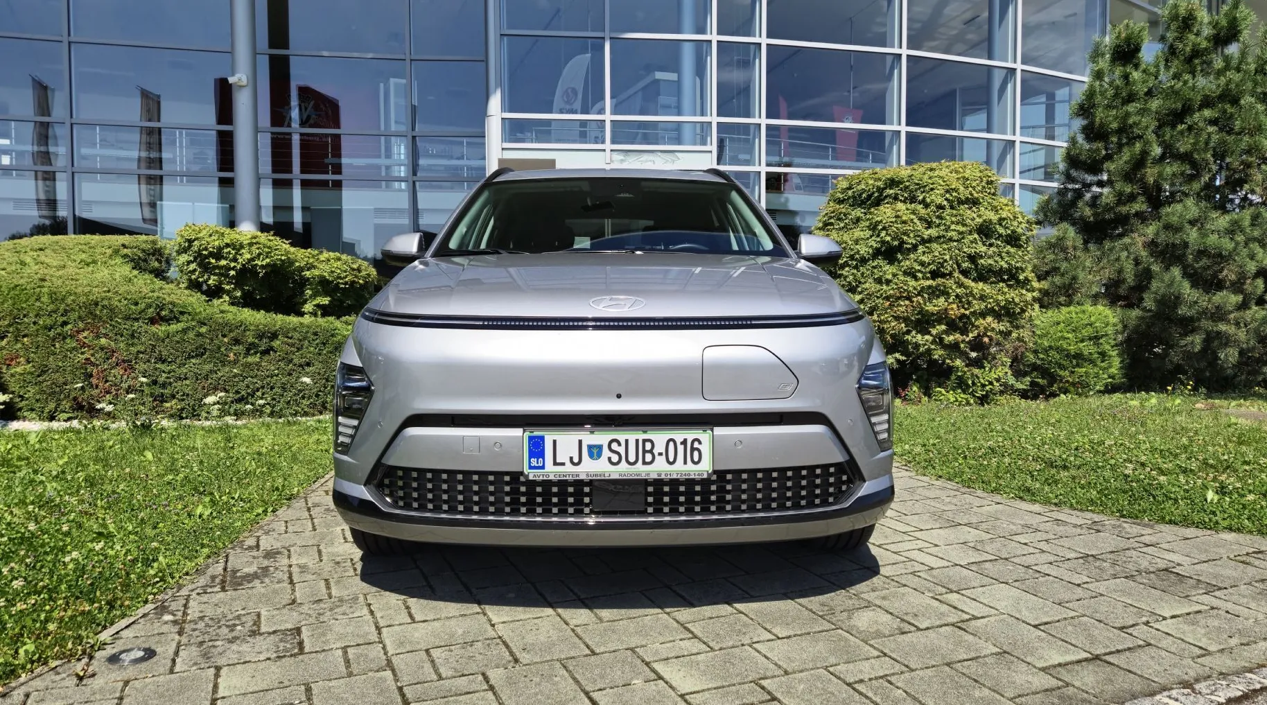 Zunanja slika - Hyundai Kona - 65KWH IMPRESSION V2L. WINTER II cena s subvencij - 2